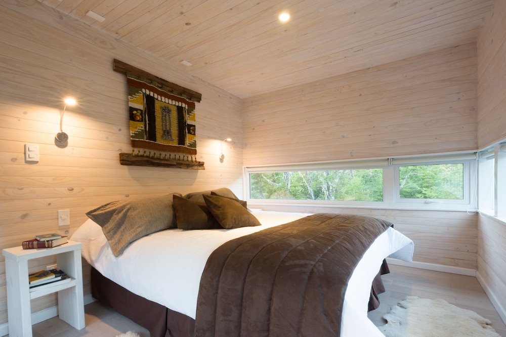 Premier Bungalow, 2 Bedrooms, Mountain View, Garden Area photo 1