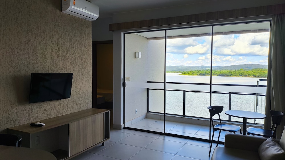 Family Room - Photo 9