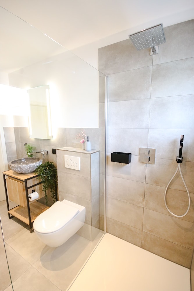 City Apartment, 3 Bedrooms, Balcony (Schwalbennest) photo 3