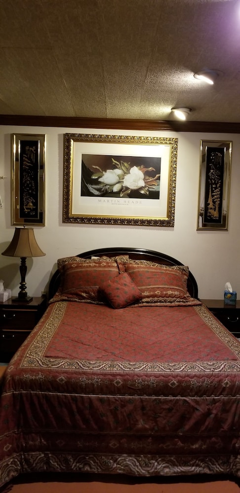 Double Room, Jetted Tub