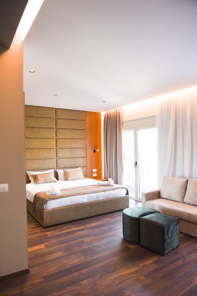 Suite with Hill View