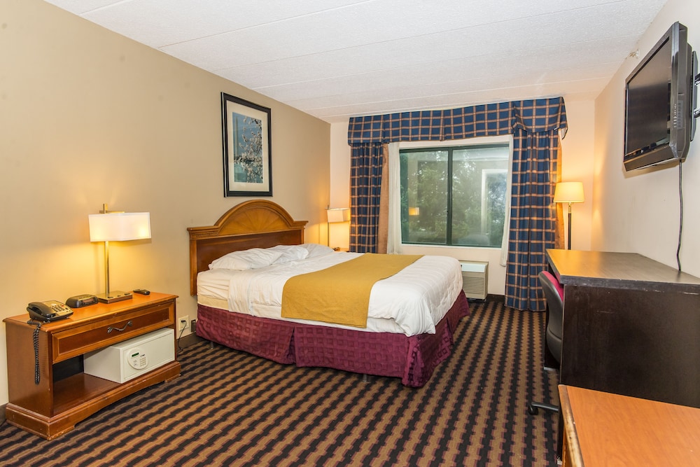 Standard Room, 1 King Bed photo 1