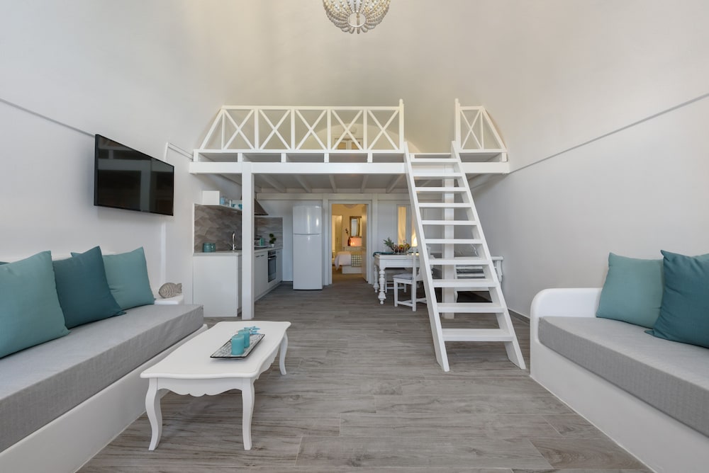 Senior Apartment (Cave)