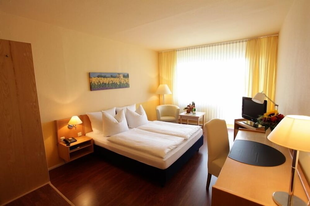 Standard Double Room photo 2