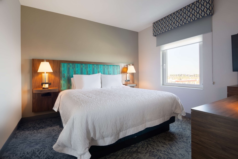 Suite, 1 King Bed, Non Smoking - Photo 4