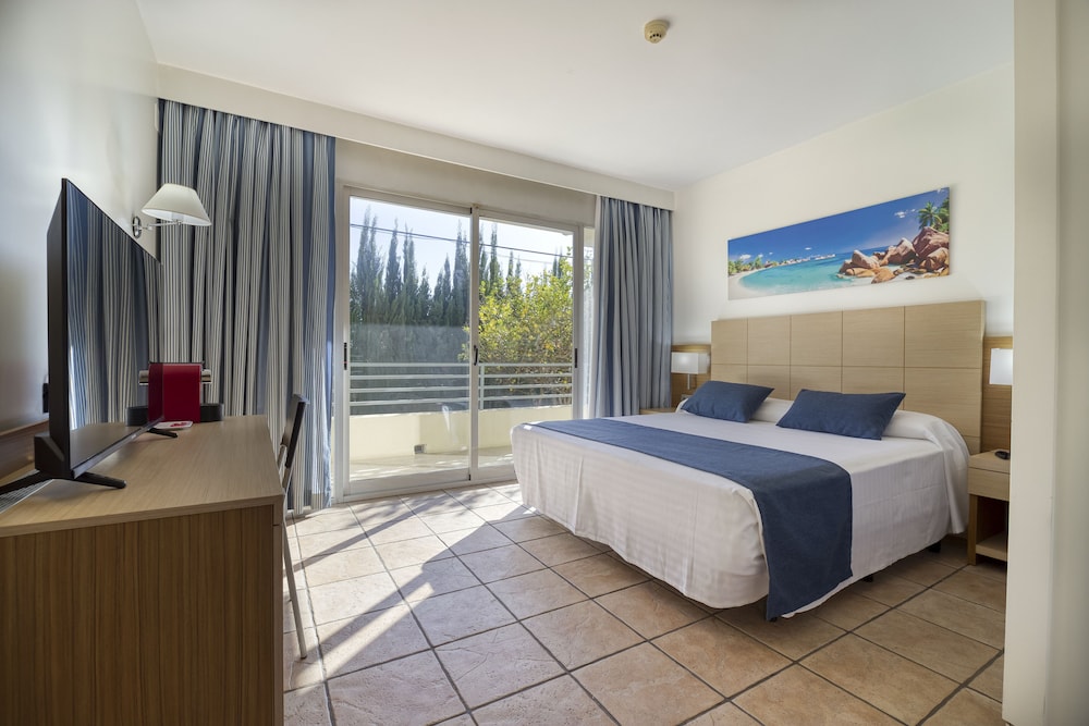 Double Room, 1 Double Bed, Terrace photo 3
