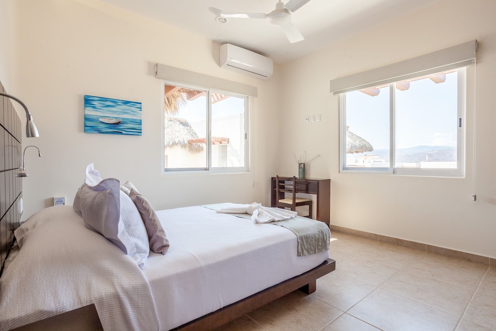 Penthouse, 1 Bedroom, Ocean View photo 2