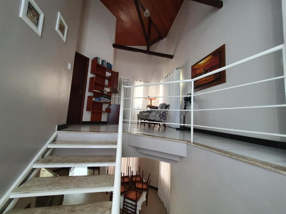 Room, Balcony