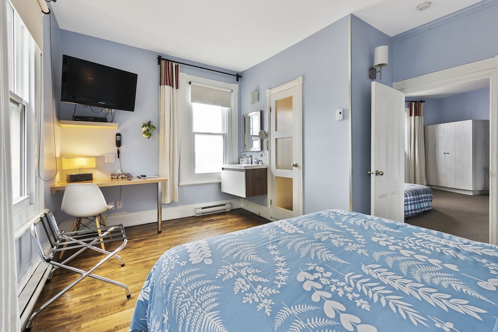 Comfort Suite thumbnail 5