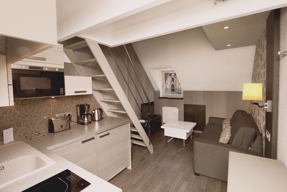 Duplex, Private Bathroom (Corton) photo 2