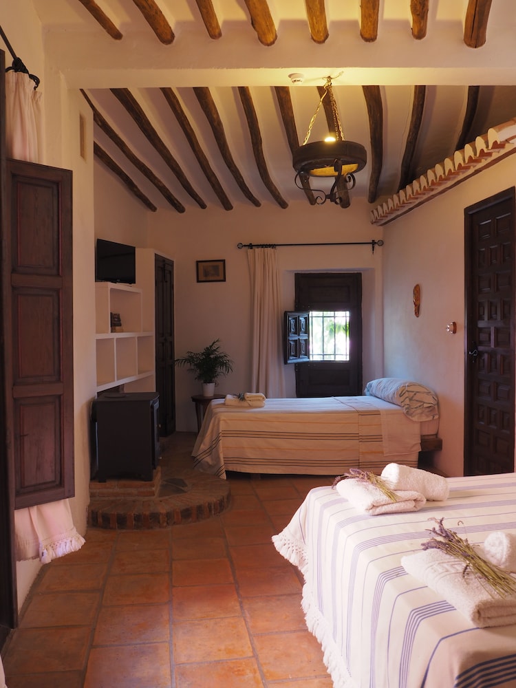 Habitación Doble Básica o Twin, 2 Camas Twin, Chimenea, Vista al Patio