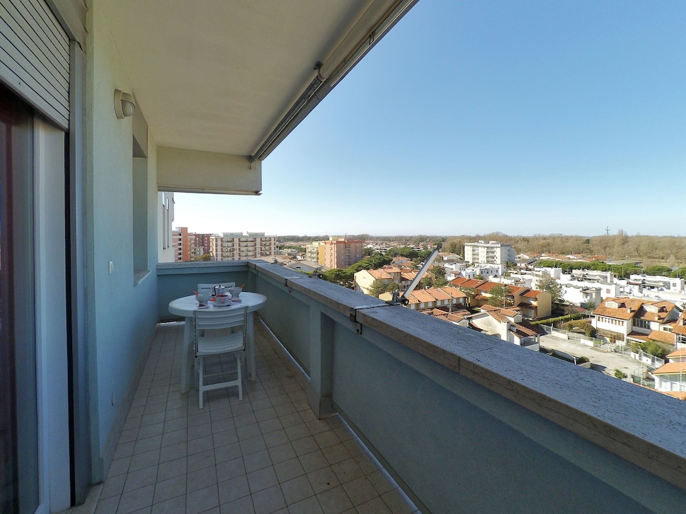 Classic Apartment, 2 Bedrooms (Eco 49) photo 2