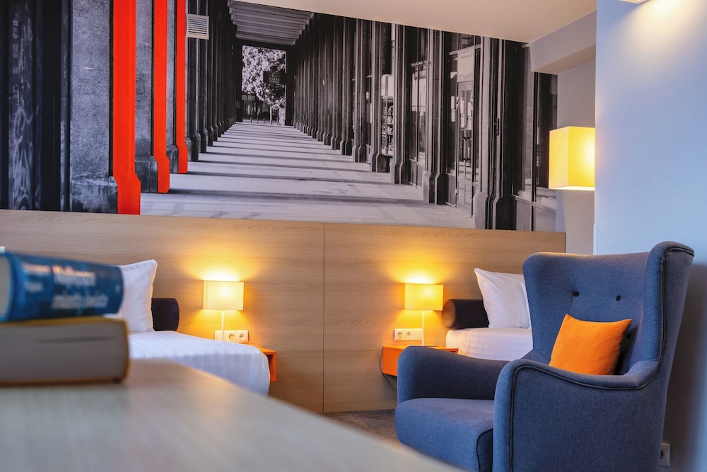 Standard Twin Room - Photo 3