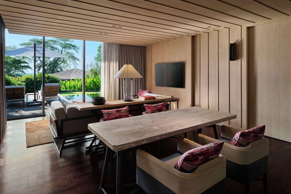 Villa, 1 King Bed, Ocean View (Pool) - Photo 4