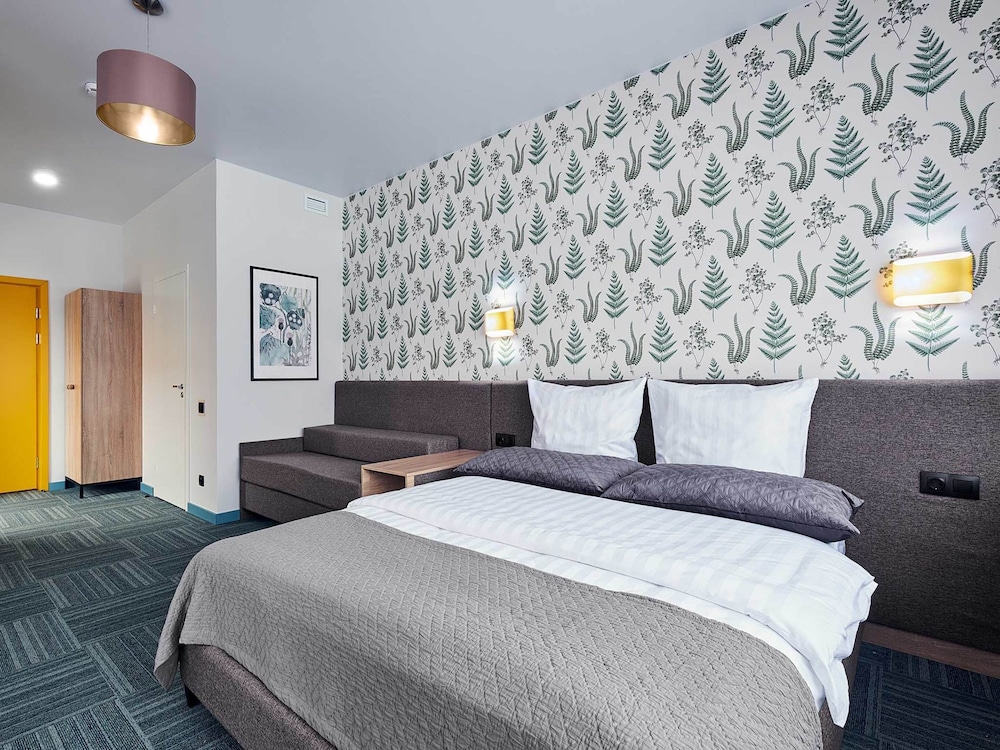 Junior Quadruple Room, 1 Double Bed With Sofa Bed photo 3