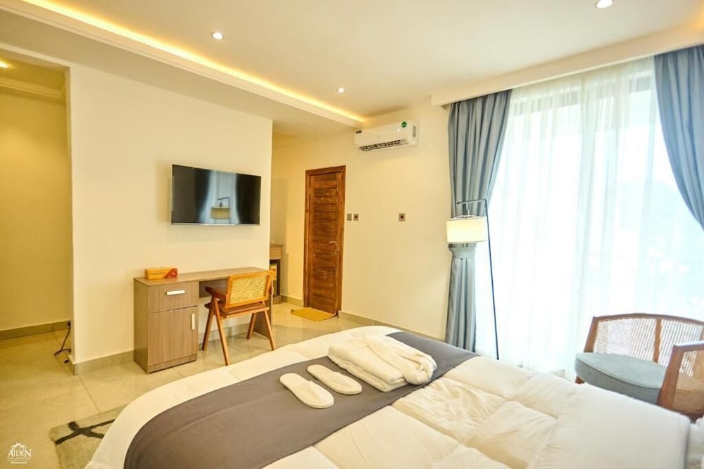 Junior Suite, Garden View