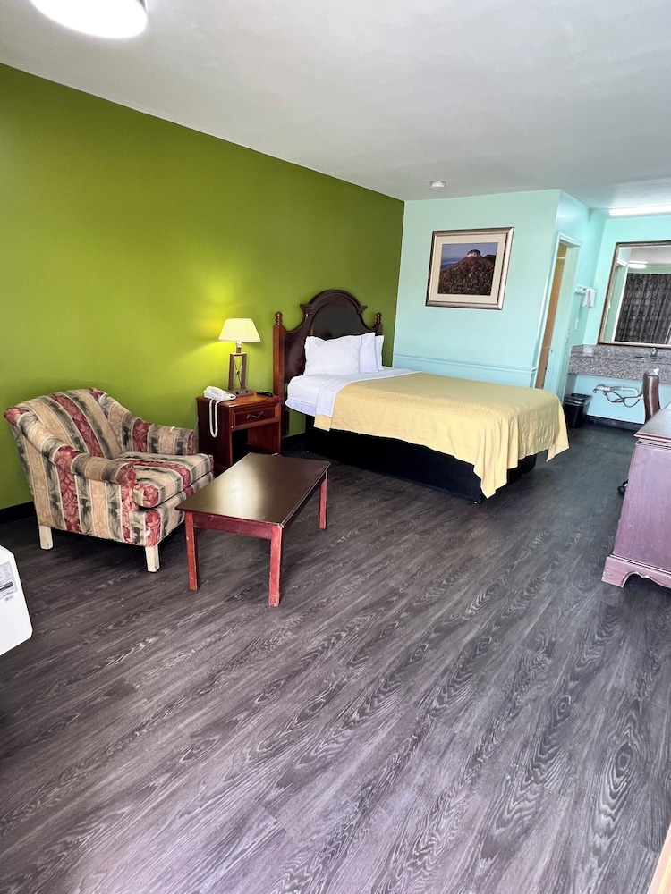 Deluxe Suite photo 1