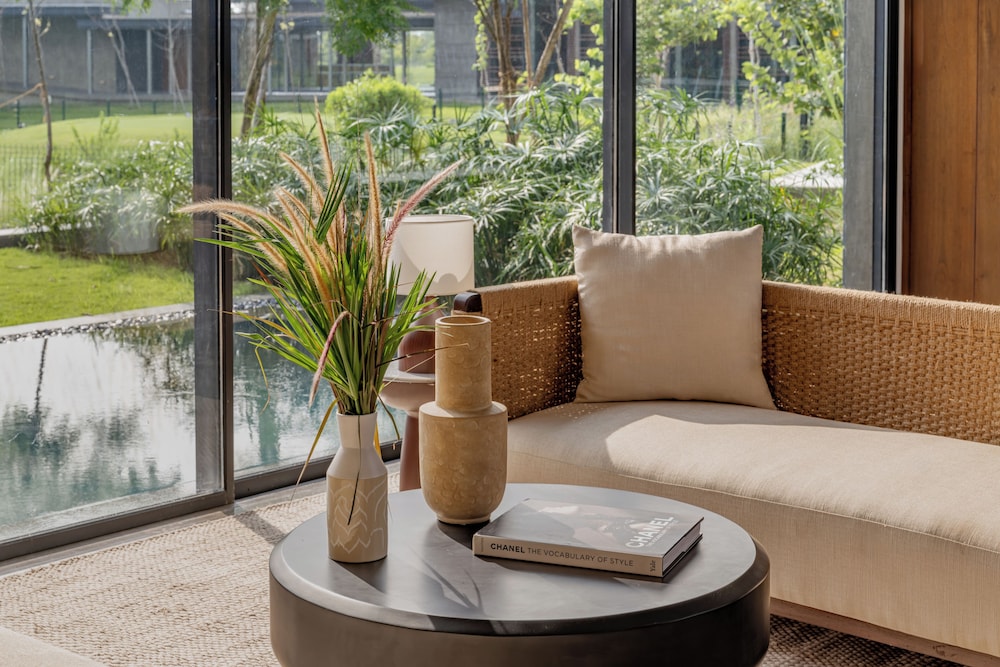 Zuper DeluxZ Golf-View Balcony Room - Photo 1