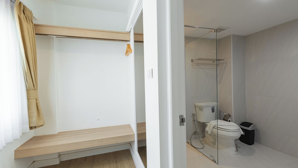 Deluxe Triple Room - Photo 5