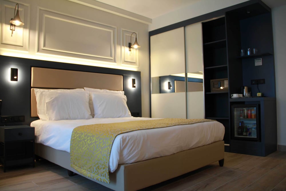 Family Room, Multiple Beds photo 2
