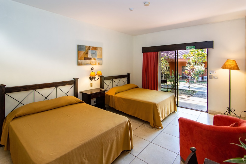 Standard Double Room, 2 Double Beds photo 1
