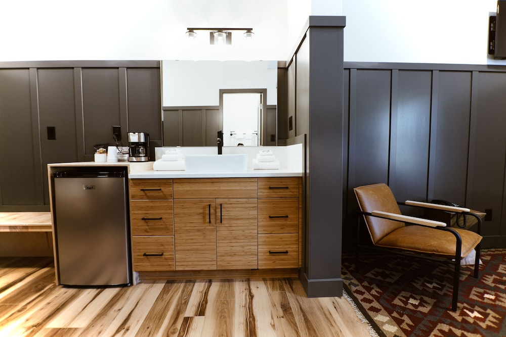 Exclusive Room, 2 Double Beds, Refrigerator photo 1