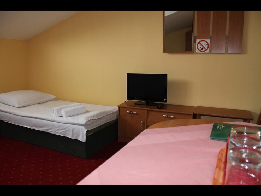 Single Room photo 2