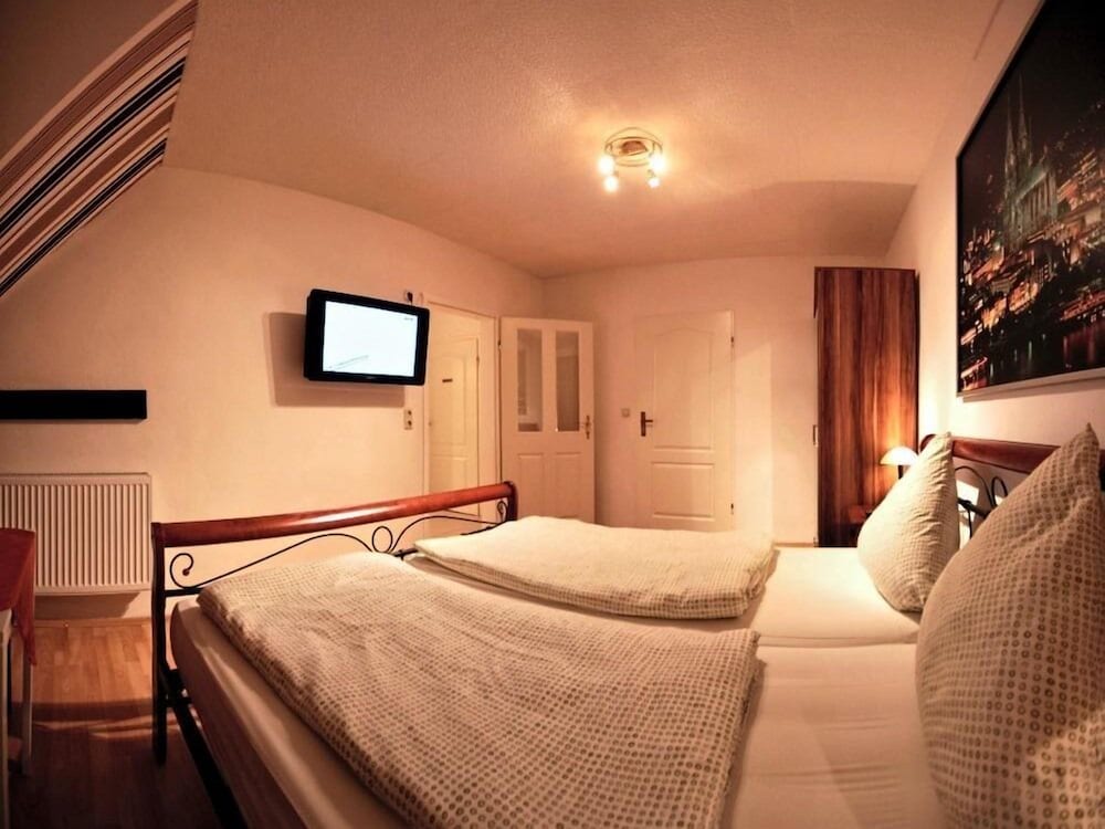 Comfort Double Room, Ensuite - Photo 7