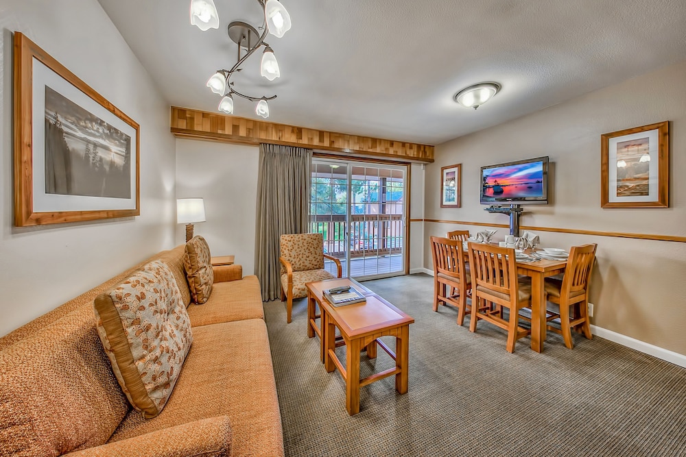 Room, 2 Bedrooms (3 bathrooms)