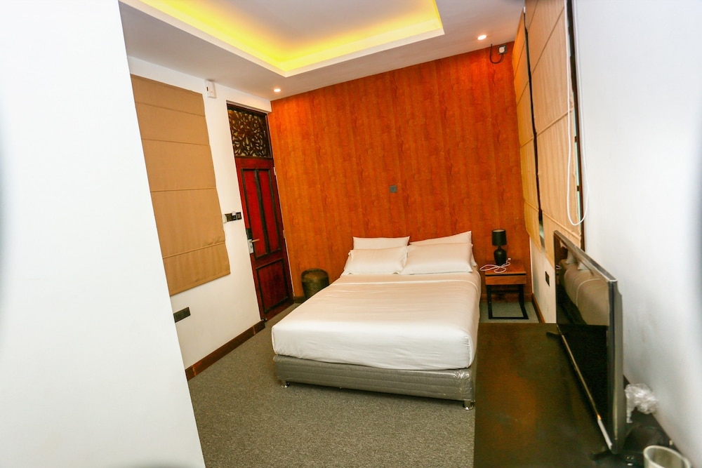 Standard Double Room, 1 Queen Bed