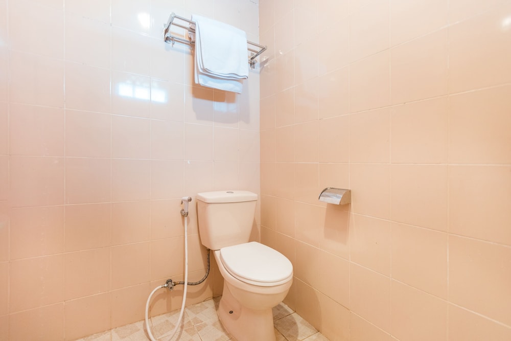 Standard Twin Room - Photo 9