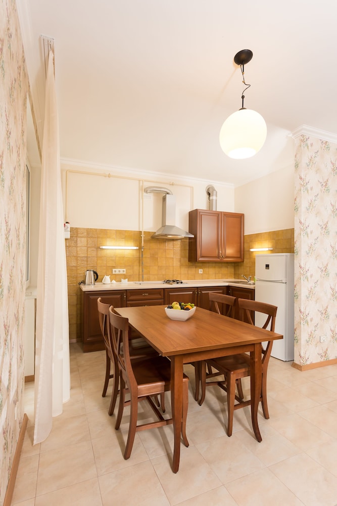 Family Apartment photo 3