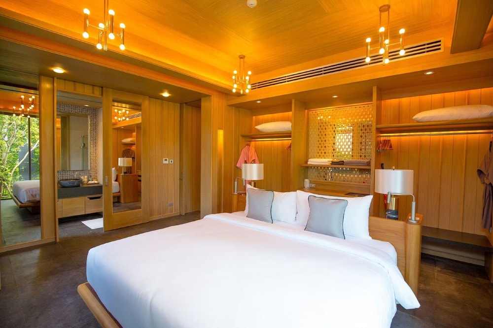 2BR Luxury Pool Villa