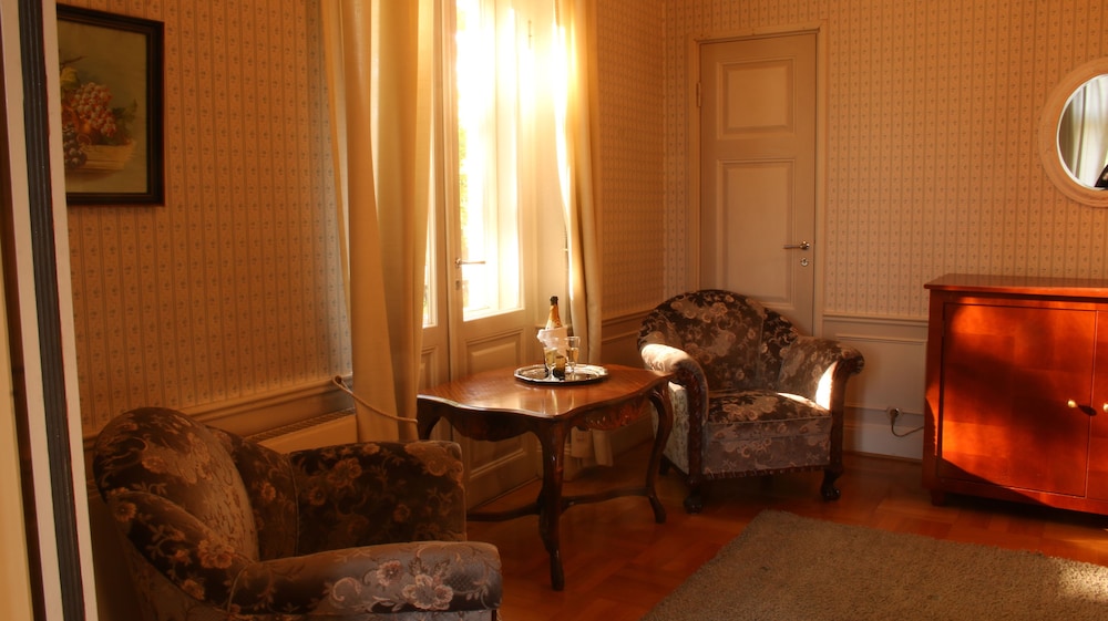 Suite, 1 Bedroom photo 3