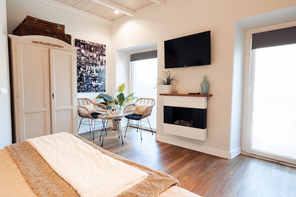 Romantic Studio Suite, Sauna photo 3