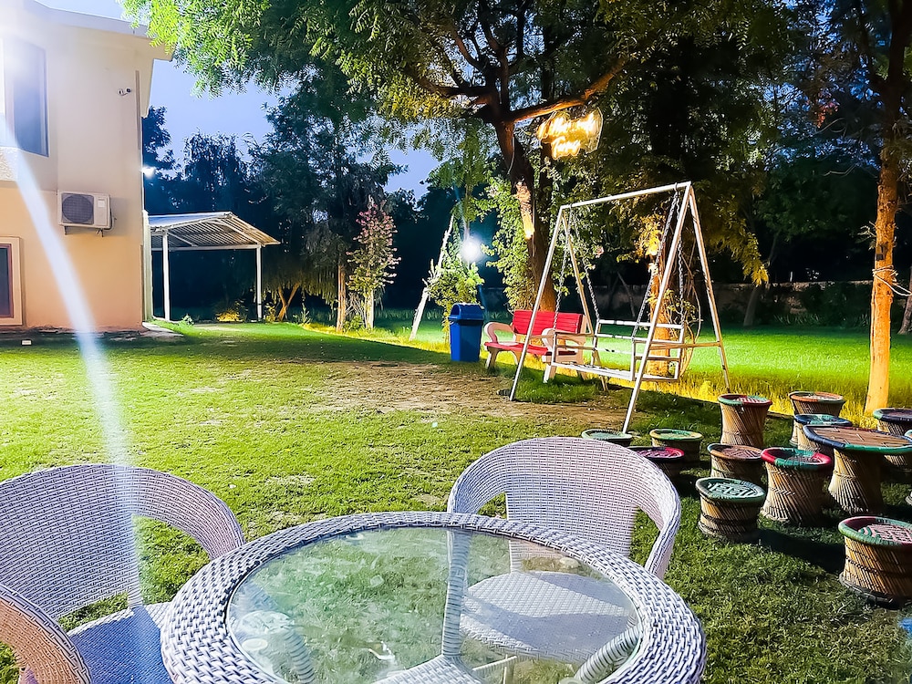 Villa photo 3