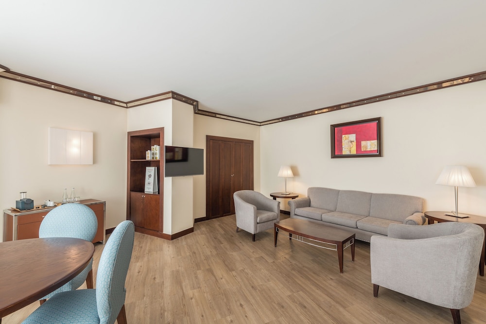 Suite, Ocean View - Photo 5
