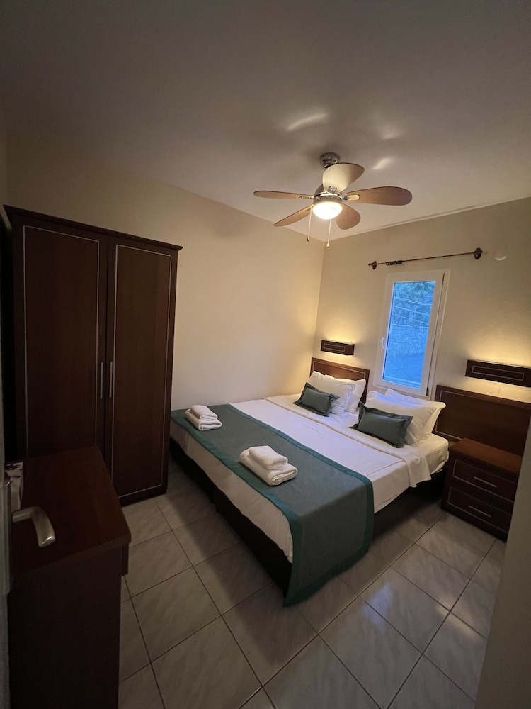 Basic Suite, Sea View