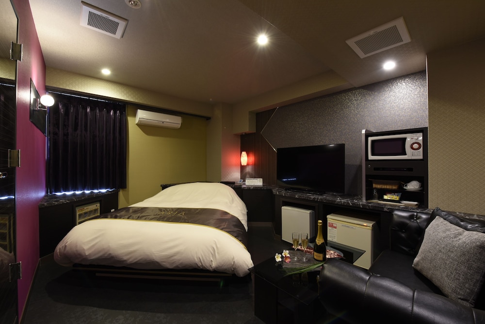 Economy Double Room photo 3