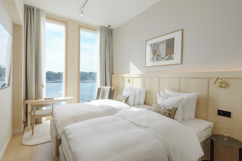 Twin Room, Sea View (Solo Supreme) - Photo 1