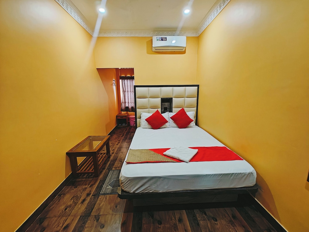 Deluxe Queen Room - Photo 3