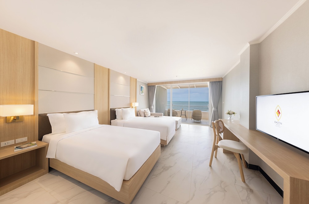 Premium Deluxe Panoramic Seaview