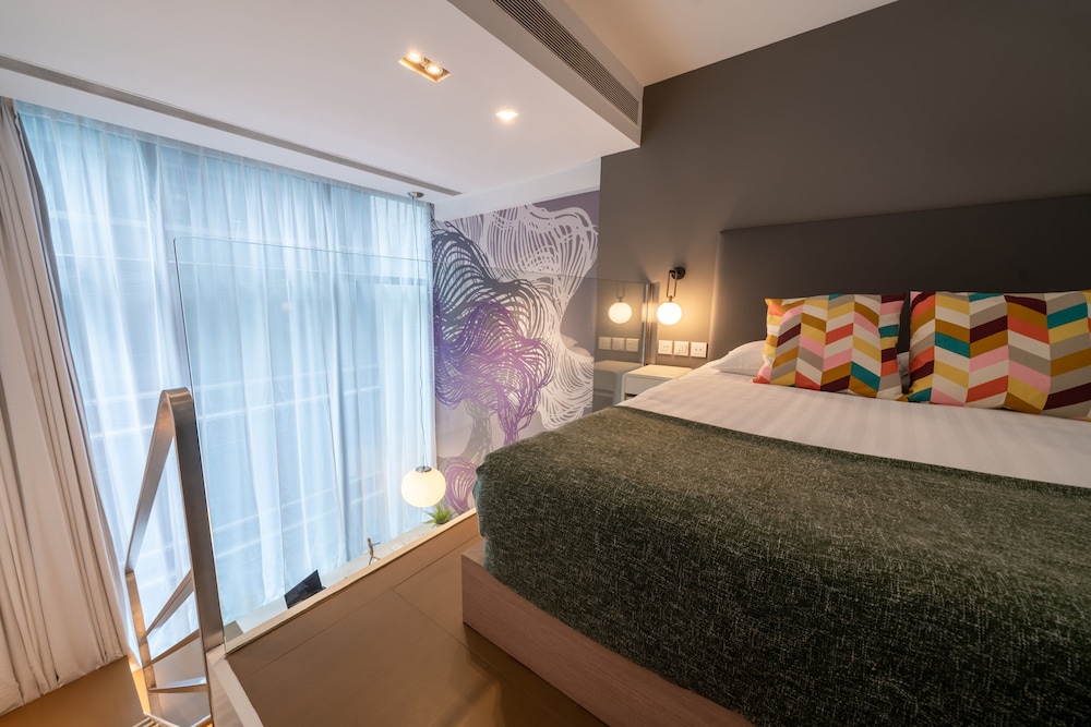Studio Loft, 1 Queen Bed photo 3
