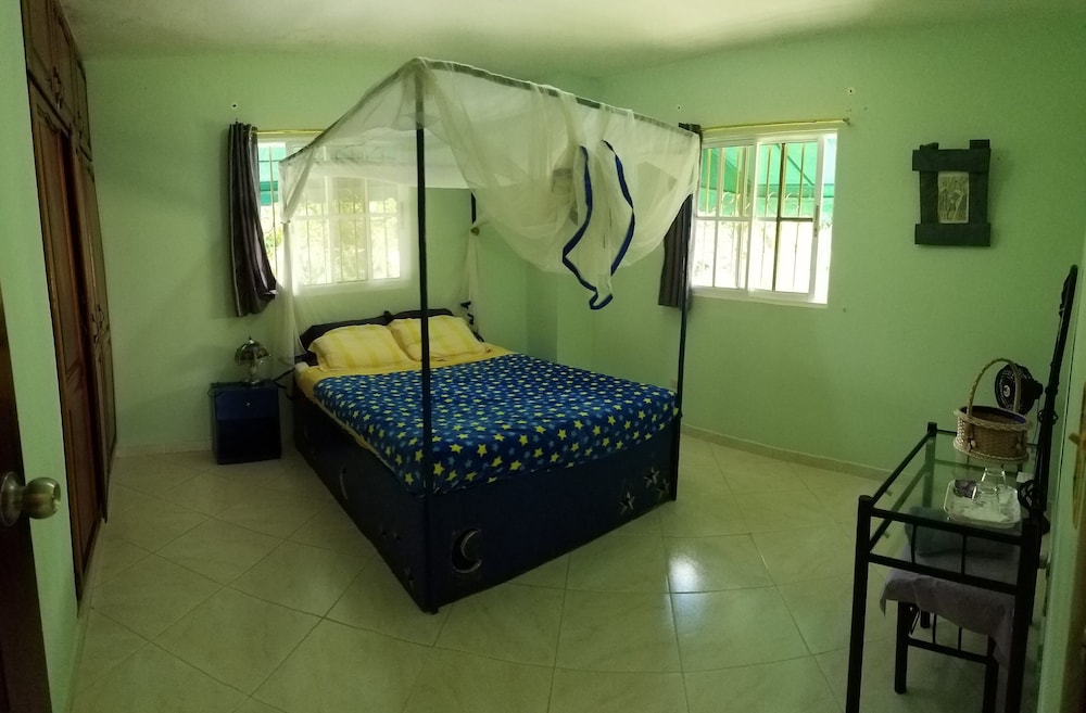 Classic Double Room, 1 Queen Bed, Garden View