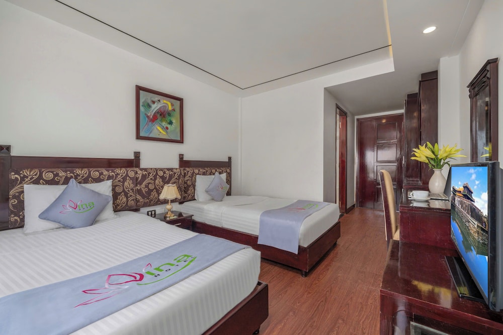 City Double or Twin Room, River View photo 3