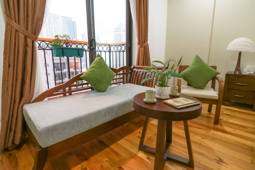 Eco Suite with Balcony photo 3