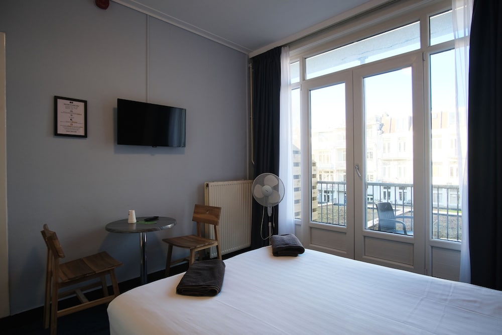 Double Room, Private Bathroom (Balcony) photo 3