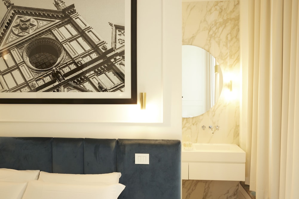 Deluxe Suite photo 1