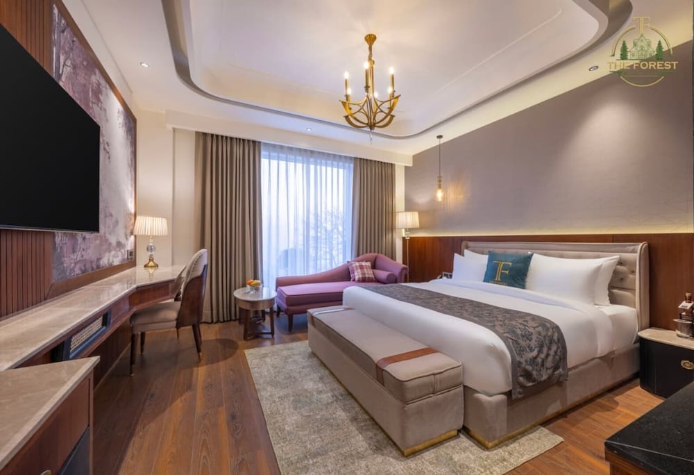 Superior Room, Balcony, Mountain View