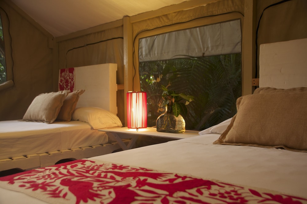 Safari Glamping Double photo 3